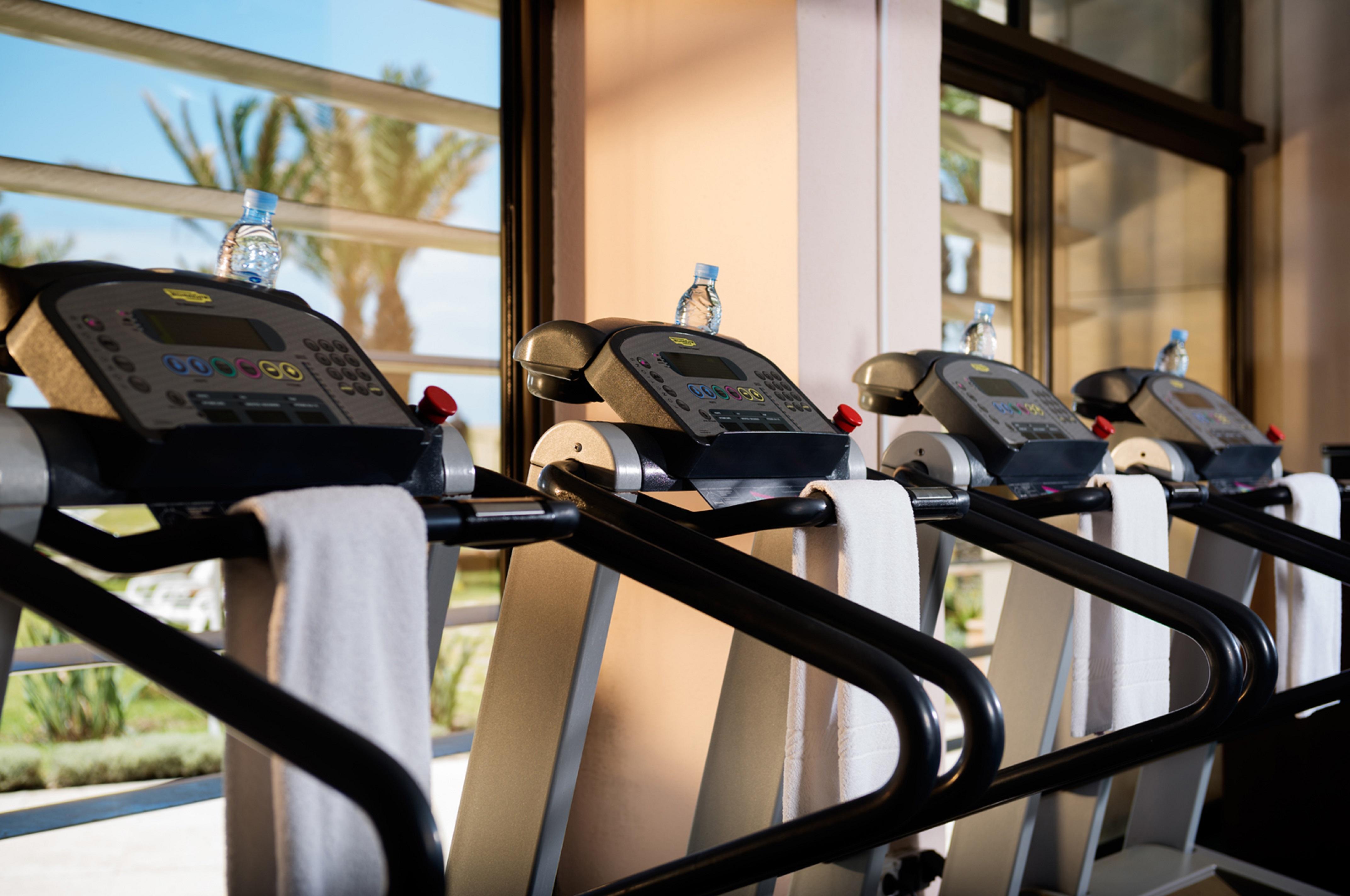 Moevenpick Hotel & Casino Malabata Tanger Εξωτερικό φωτογραφία Treadmills at a gym