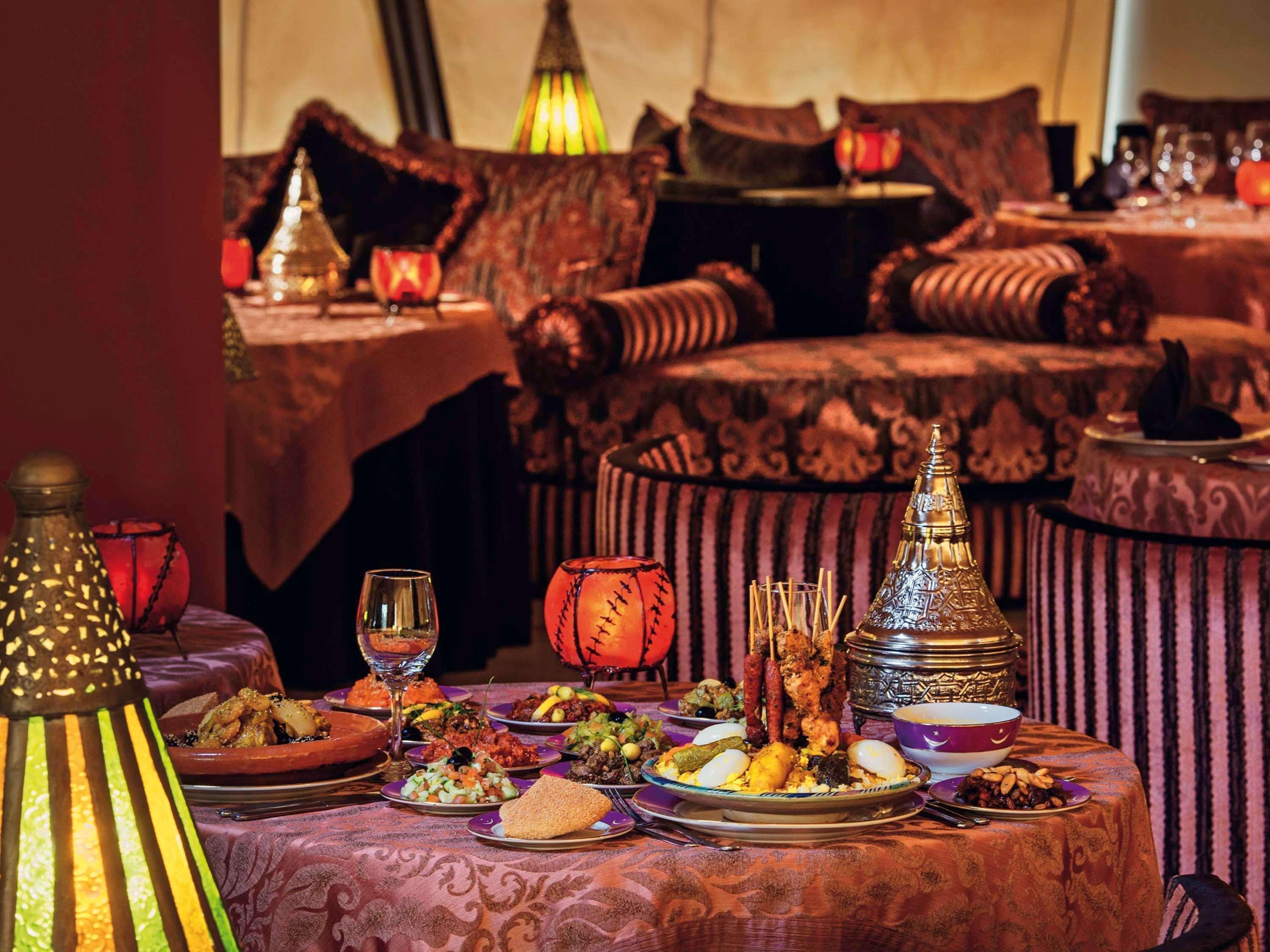 Moevenpick Hotel & Casino Malabata Tanger Εξωτερικό φωτογραφία A table at Al Dar
