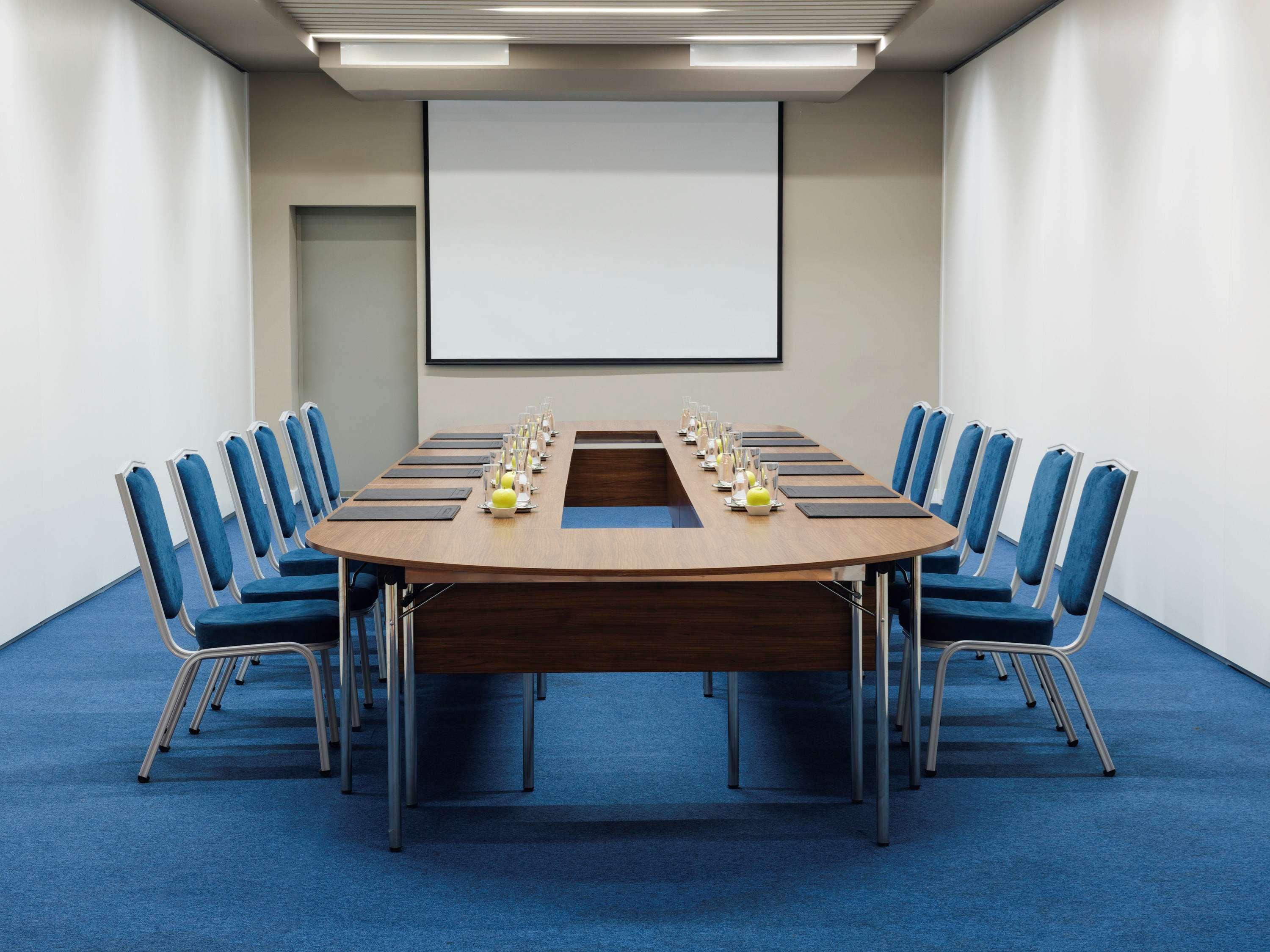 Moevenpick Hotel & Casino Malabata Tanger Εξωτερικό φωτογραφία A typical meeting room