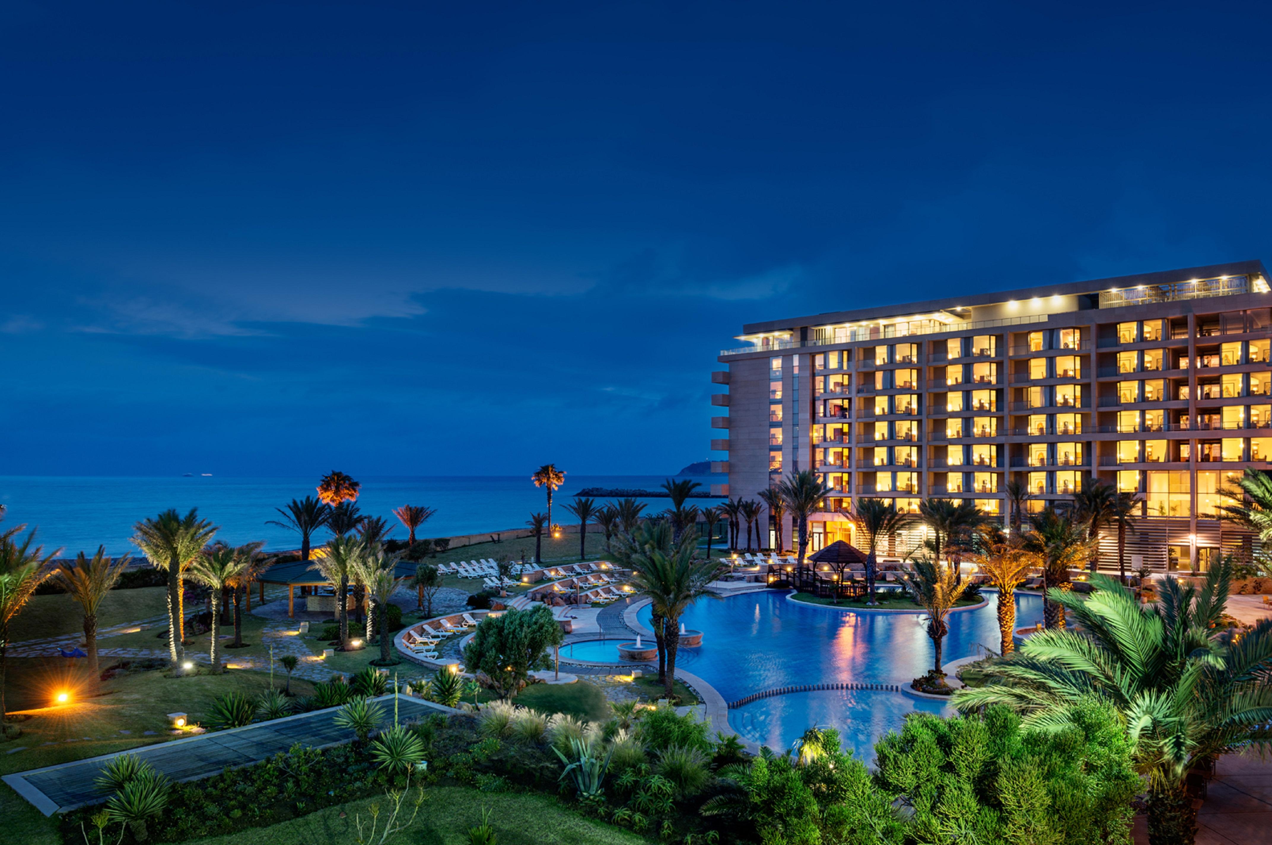 Moevenpick Hotel & Casino Malabata Tanger Εξωτερικό φωτογραφία Hilton Phuket Resort and Spa