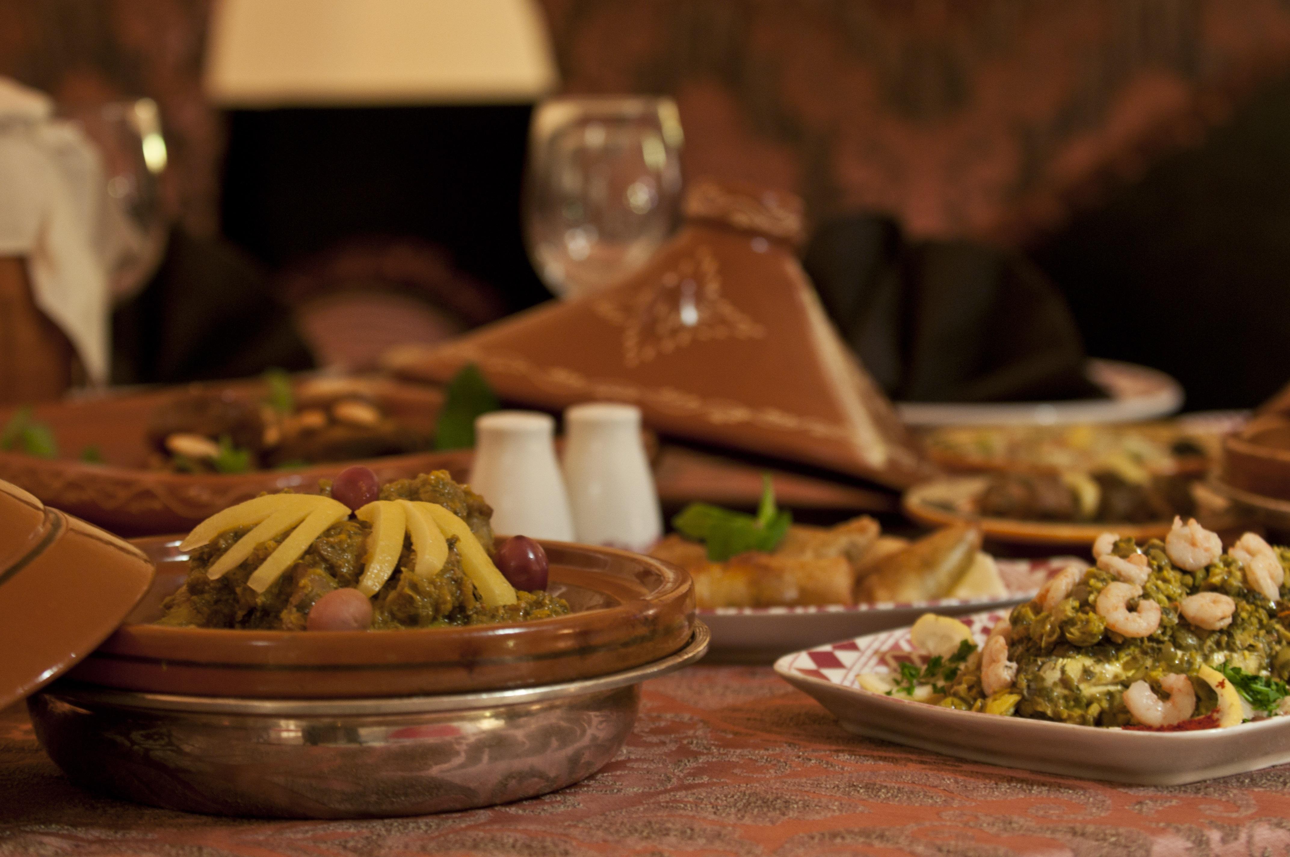 Moevenpick Hotel & Casino Malabata Tanger Εξωτερικό φωτογραφία A selection of Moroccan cuisine