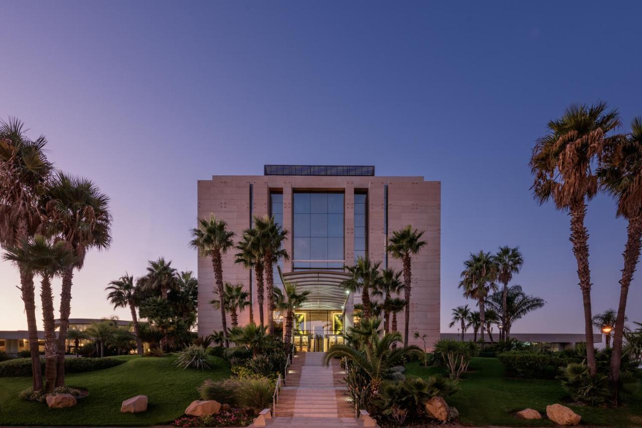 Moevenpick Hotel & Casino Malabata Tanger Εξωτερικό φωτογραφία The main entrance of the hotel
