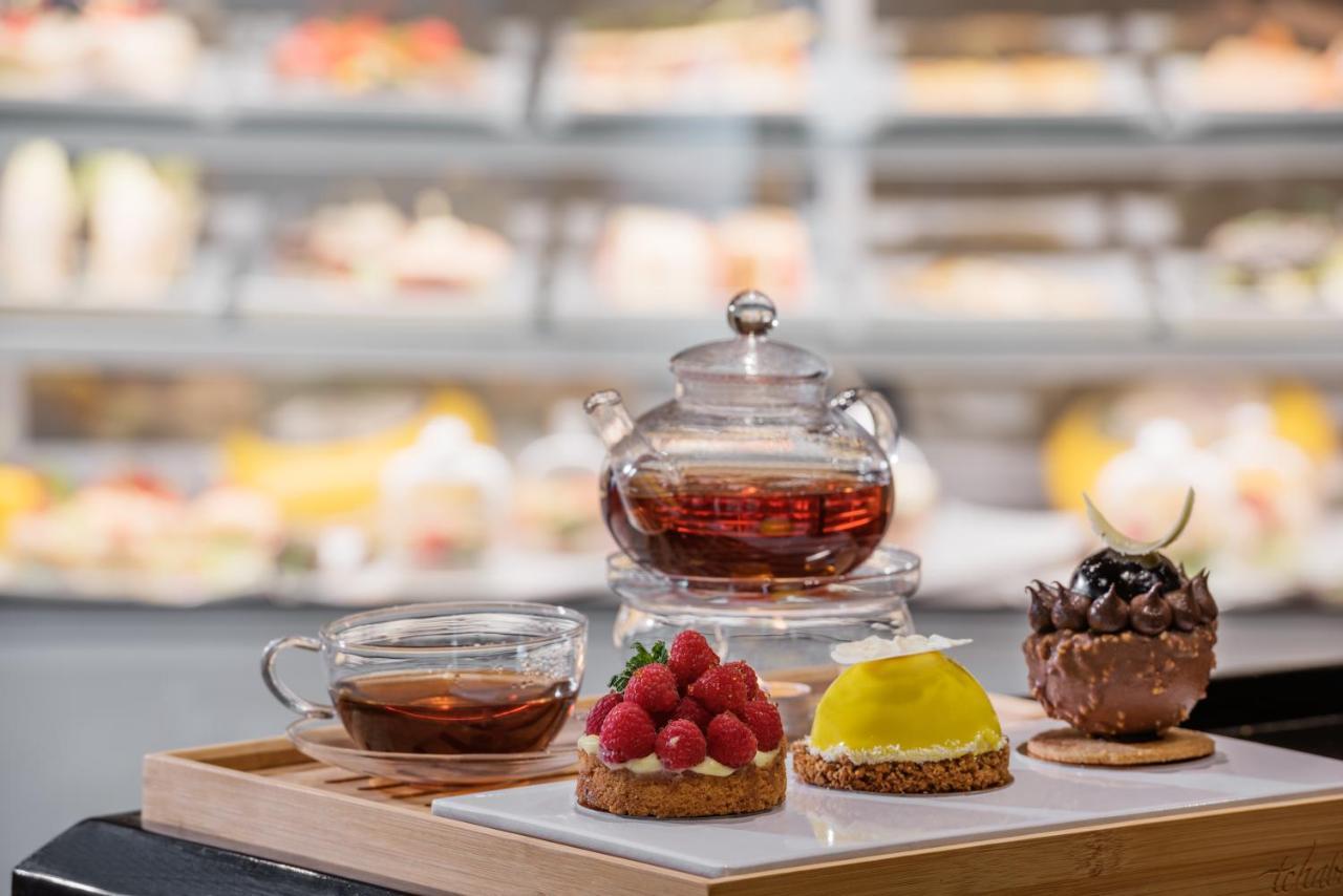 Moevenpick Hotel & Casino Malabata Tanger Εξωτερικό φωτογραφία Tea and pastries